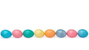 sekiz mutlu Paskalya yumurta pastel izole üzerinde beyaz renkli