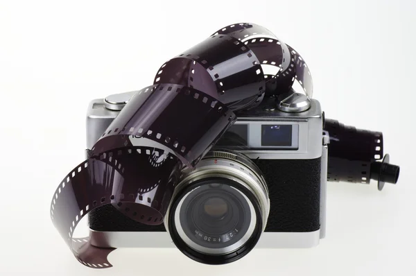 Analog kamera ve fotoğraf filmi — Stok fotoğraf