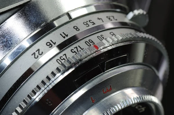 Yüzük ile eski lens — Stok fotoğraf