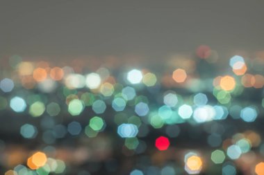 Bangkok 'un Chao Phraya Nehri' ndeki en yüksek manzarasının Bokeh 'i ile bulanık bir arkaplan 