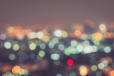 Bangkok 'un Chao Phraya Nehri' ndeki en yüksek manzarasının Bokeh 'i ile bulanık bir arkaplan 