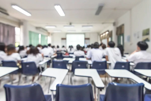 Blur Fundo Escola Volta Ver Estudantes Universitários Escrevendo Resposta Fazendo — Fotografia de Stock