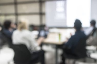 Bulanık ofis toplantısı arka plan iş adamları toplantı odasında çalışma grubu