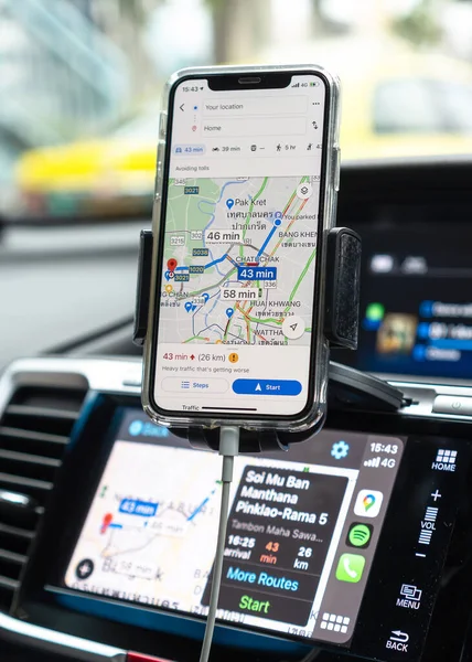 Bangkok Tajlandia Października 2020 Aplikacja Google Maps Apple Carplay Desce — Zdjęcie stockowe