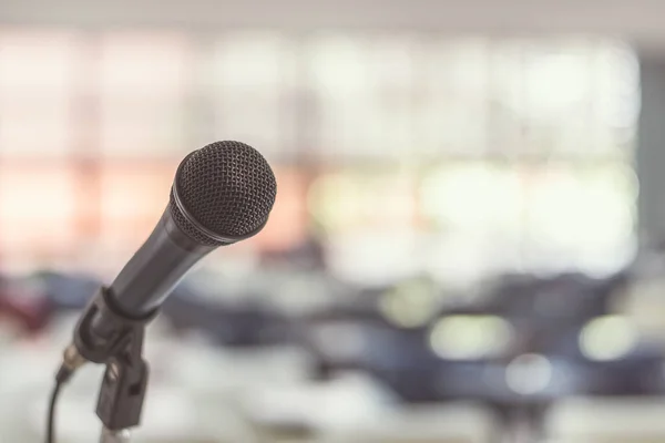 Conférencier Vocal Microphone Dans Une Salle Séminaire Une Salle Conférence — Photo