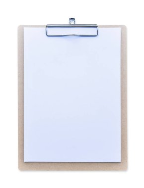 Harf başlığı arkaplanı için pano modeli, klip not defteri boş A4 boyutlu beyaz sayfa kağıdıyla taklit edilir kırpma yolu ile izole edilmiş, iş notları ve okul malzemeleri için şablon 