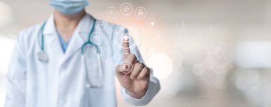 TeleHealth 'te doktorla birlikte tıbbi teknoloji, yenilikçi küresel sağlık teknolojisi, hastaların sağlık bilgilerini analiz eden teletıp servisi, hastane laboratuvar geçmişinde.