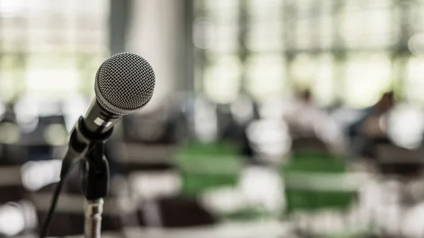 Mikrofon Sprecher Business Seminaren Vortragspräsentation Rathaus Sitzung Vortragssaal Oder Konferenzraum — Stockfoto