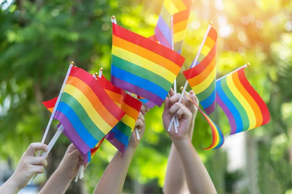 Orgoglio Lgbt Lgbtq Orgoglio Gay Con Bandiera Arcobaleno Persone Lesbiche — Foto Stock