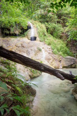 Erawan şelale seviye 5