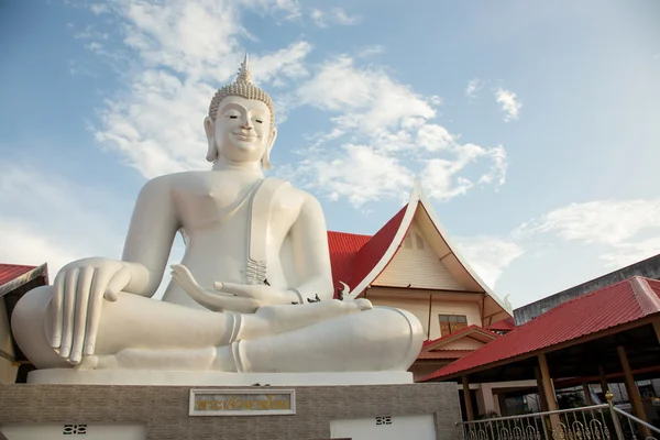 White Buddha Pra jao Hai Sok — Stock Photo, Image