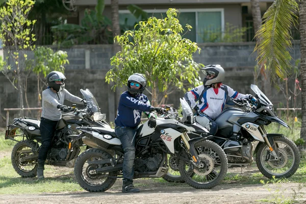 BMW MOTORAT TAILANDIA Enseñanza de conducción BMW GS 800 en junio 6, 2015 — Foto de Stock