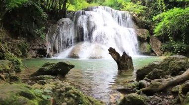 Görüntüleri turist konumlar Huai Mae Kamin şelale