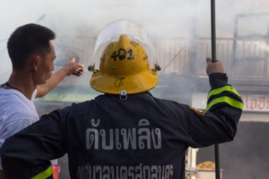 Sakon Nakhon, Tayland tarihinde 13 Eylül 2015 saat 15: 00'de. c