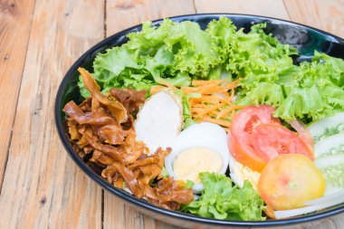 Sağlık için lezzetli salata