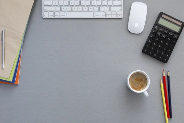 Ufficio sul posto di lavoro al mattino — Foto Stock