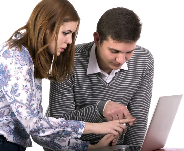 Vrouw en man op de computer — Stockfoto