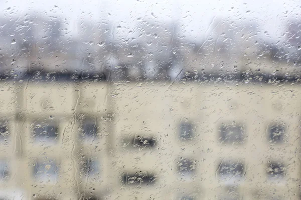 Gotas de lluvia en la ventana — Foto de Stock