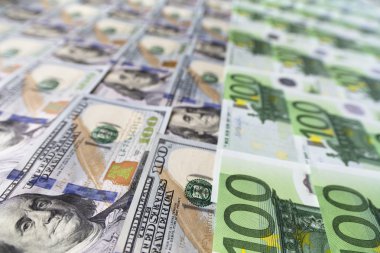 Geniş yüzeyi kaplı bize ve Avrupa ile nakit notlar