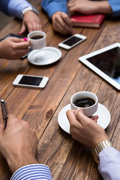 gayri resmi iş görüşmesi