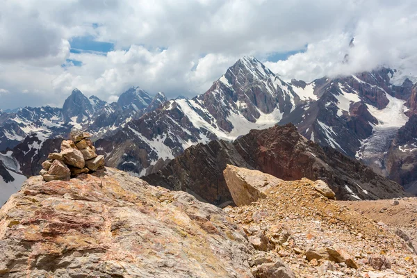 Paesaggio montano della Fan Valley in Tagikistan — Foto Stock