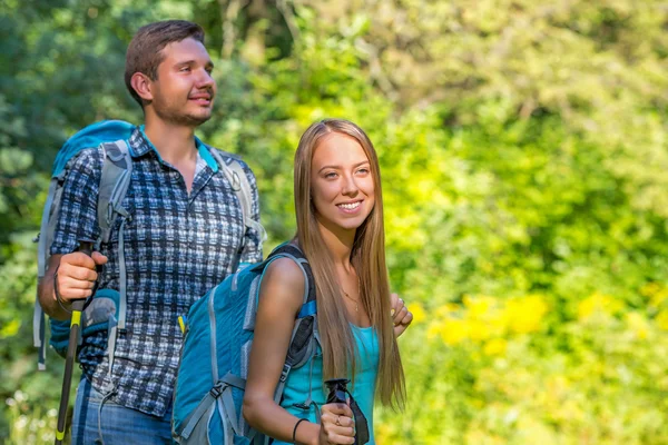 Opgewonden reizigers — Stockfoto