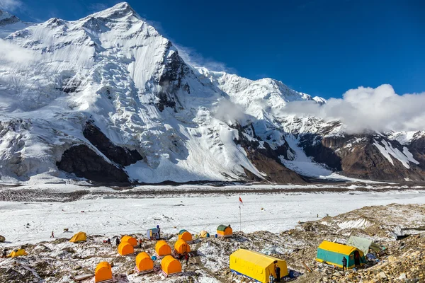 Campamento Base de Expedición de Montaña de Alta Altitud — Foto de Stock