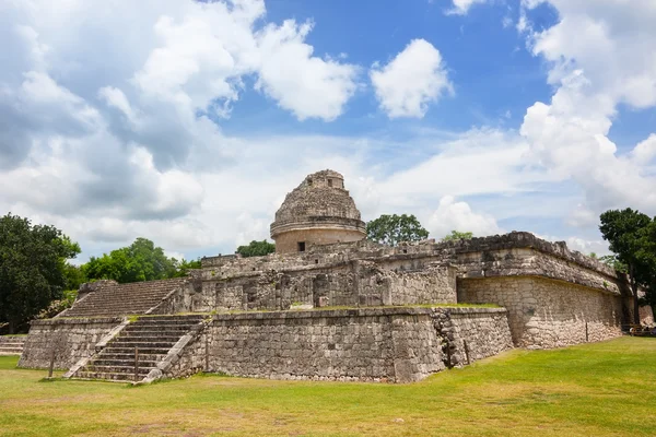 El Caracol，天文台在奇琴伊察 — 图库照片