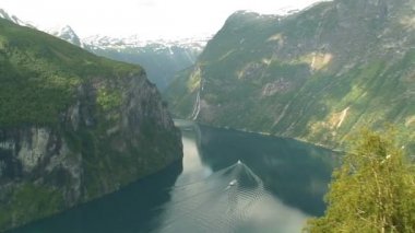 Yolcu gemilerine, Geirangerfjord