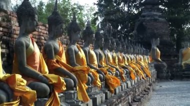 Buda WAT denetleyen Chal Honkol Ayutthaya hattı