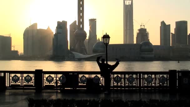 Sonnenaufgang über dem Bund, Shanghai — Stockvideo