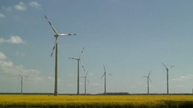 İngiltere'de Rüzgar Çiftliği