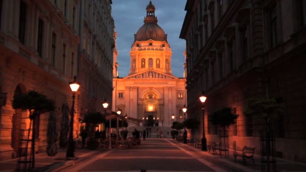 St Stephen's Basilica in Budapest — Stock Video