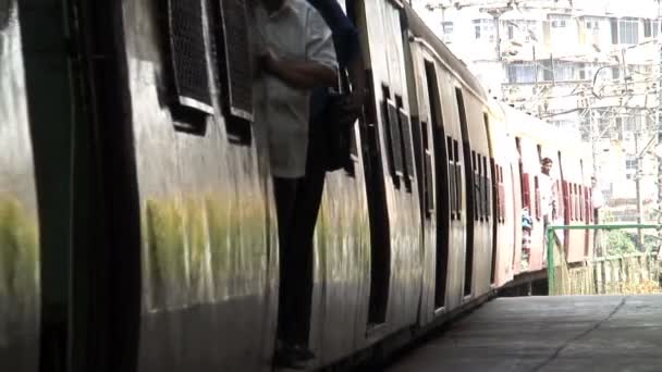 Persone in treno — Video Stock