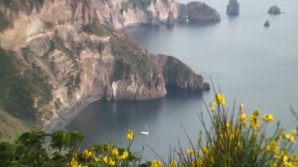 La vista dell'isola del vulcano — Video Stock