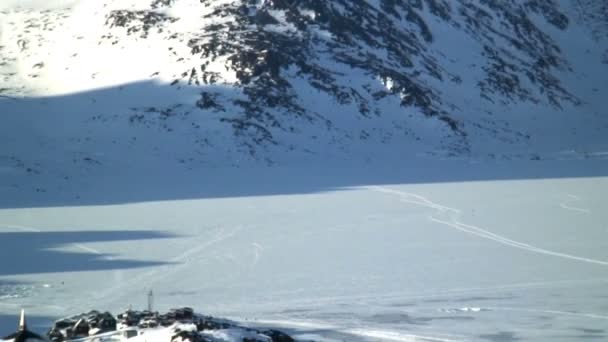 Pueblo de invierno de Tasiilaq — Vídeo de stock