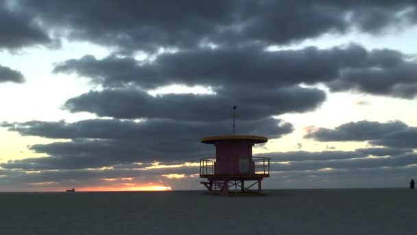 Lifeguard Station in Miami — Stock Video