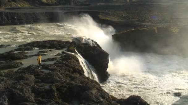Dynkur wodospad nr Hrauneyjar — Wideo stockowe