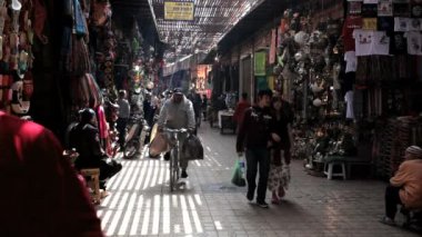 Marakeş Souk pazarda