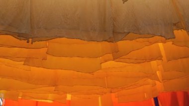 Boyalı kumaş uzunlukları