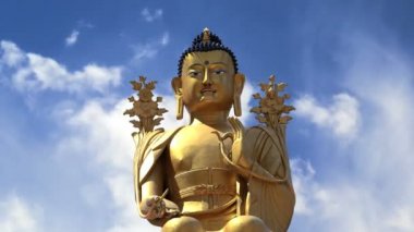 Zaman atlamalı görünümü Buddha Statue