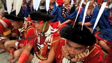 Kabile kabile Kartallar festivalde dans Ao kabile üyeleri