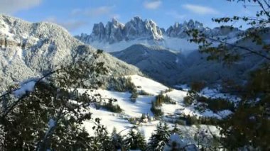 Santa Magdalena, Aziz Magdalena Kilisesi