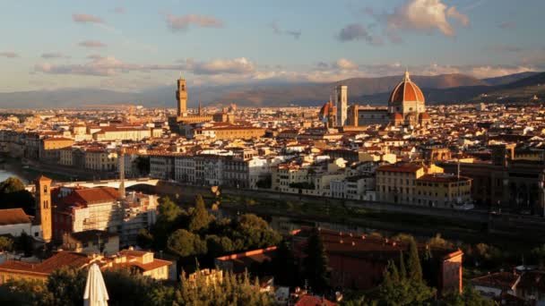 Magnífica vista elevada da cidade da Catedral de Duomo — Vídeo de Stock