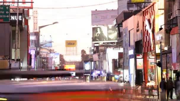 Tijd lapse dag naar nacht weergave Brigade Road — Stockvideo