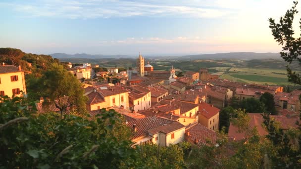 Uitzicht over Italiaanse platteland — Stockvideo