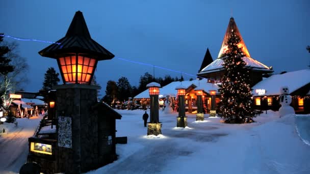 Weihnachtsmann-Dorf beleuchtet — Stockvideo