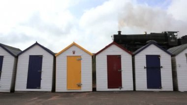 Plaj kulübe, İngiltere'de geçen tren Buhar