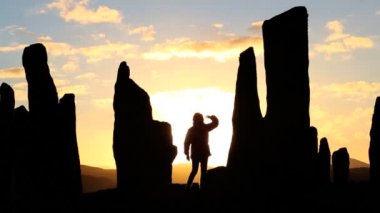 Isle of Lewis Outer Hebrides Callanish duran taşlar İskoçya günbatımı