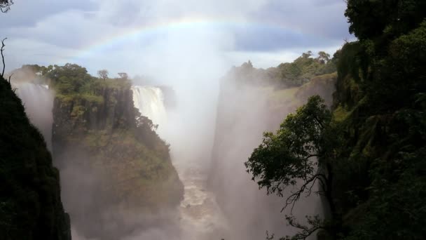 Cascate Vittoria Zimbabwe Africa Arcobaleno a cascata Fiume Zambesi — Video Stock